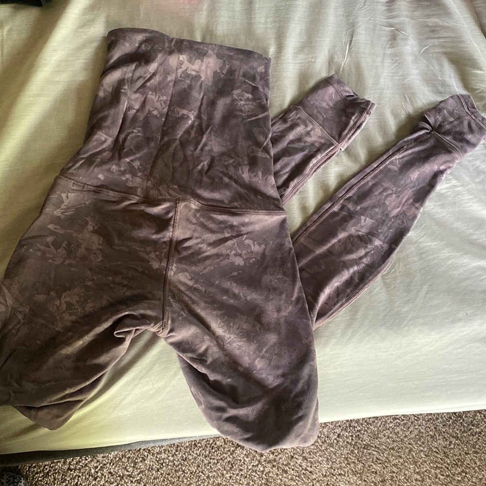 Lululemon yoga leggings